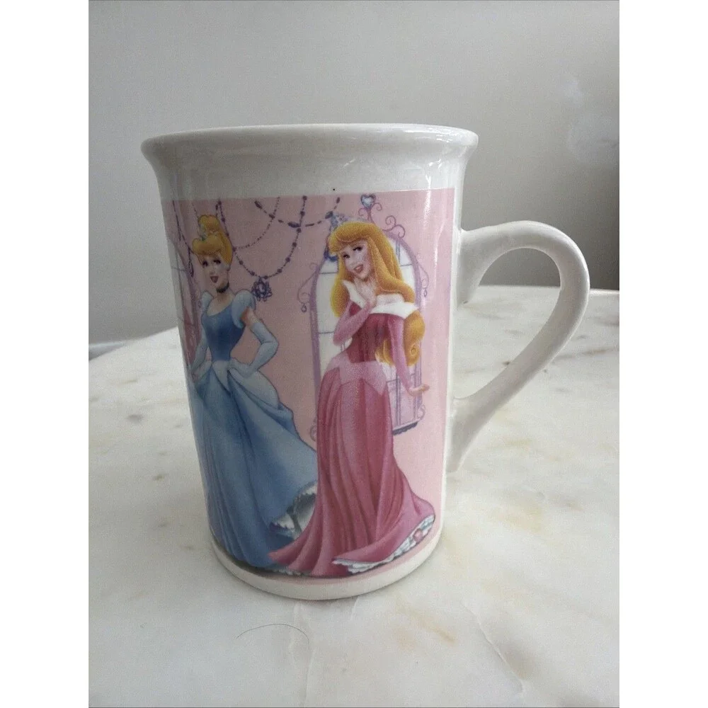 Disney Princess Ceramic Mug‎ 2011 Belle Cinderella Aurora Tiana Rapunzel Pink